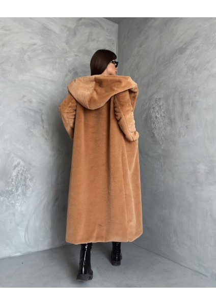 Kahverengi Uzun Kapşonlu Kürk fırsatları