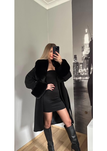 Siyah Geniş Kol Kaşe Kaban