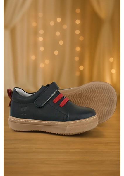 Anatomik Hakiki Deri Yumuşak Siyah Lastikli Cırtlı Çocuk Ayakkabı