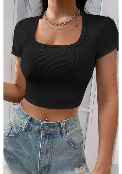Kadın Siyah Yarım Kol Düz Yaka Crop Top Bluz