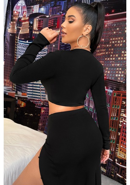 Kadın Siyah Uzun Kol Göğüs ve Göbek Dekolteli Fermuarlı Crop Top Bluz fiyatları