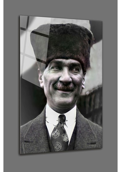 Atatürk Şapkalı Portre Cam Tablo - Ofis Dekorasyon - 4 mm Kırılmaz Temperli Duvar Tablosu - Ev Dekor