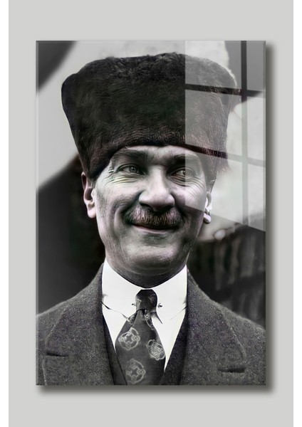 Atatürk Şapkalı Portre Cam Tablo - Ofis Dekorasyon - 4 mm Kırılmaz Temperli Duvar Tablosu - Ev Dekor modelleri