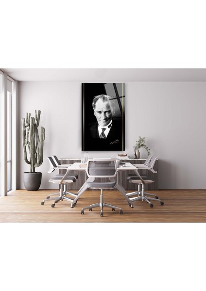 Mustafa Kemal Atatürk Siyah Beyaz Üniformalı Cam Tablo 10 Kasım Atatürk Tablo Ofis Dekor fiyatları