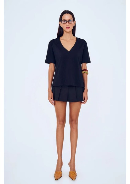 V Yaka T-Shirt