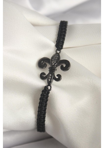 Pirinç Siyah Renk Zirkon Taş İşlemeli Zambak Figür Asansörlü Makrome Model Kadın Bileklik - PRT3500EB04164