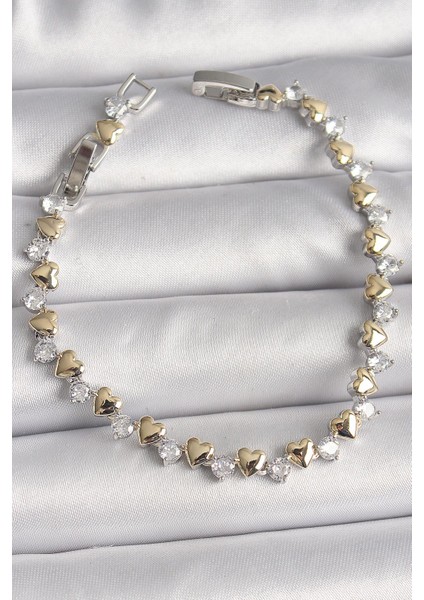 Pirinç Gümüş Renk Zirkon Taşlı Gold Kalpli VIP Seri Kadın Bileklik - PRT3500EB03858