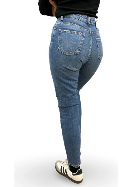 Mom Jean
