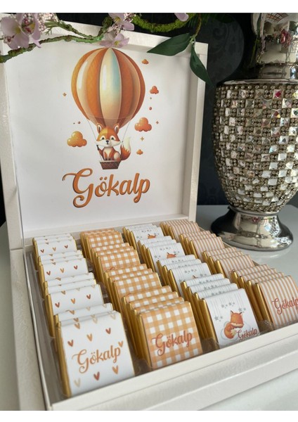 Lüks Kutulu Isme Özel Tasarımlı Kız-Erkek Bebek Çikolatası 50 Adet Dogum-Yaş Günü-Hediyelik Çikolata