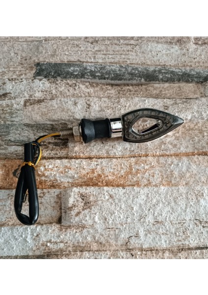 LED Üçgen Sinyal Nikel modelleri