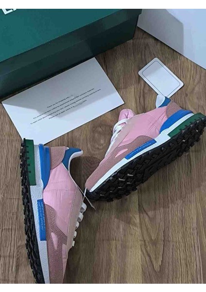 Renkli Stil: Retro Runner Sneaker