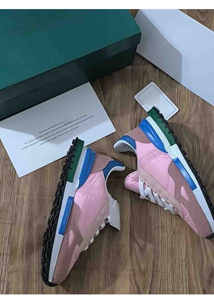 Renkli Stil: Retro Runner Sneaker