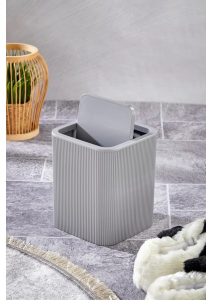 Çizgi Model, Kare Dönen Plastik Kapak Banyo Mutfak Tezgah Üstü Çöp Kovası 4lt A