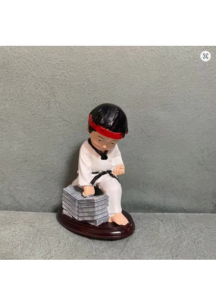 As Shown, 9.5X6CM Süs Dekorasyon Çocuk Tekvando Heykel indirimleri