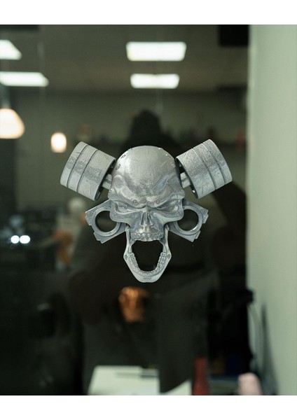 Death Shift Kapı Tokmağı – V8 Pistonlu Metal Kafatası Tasarımı