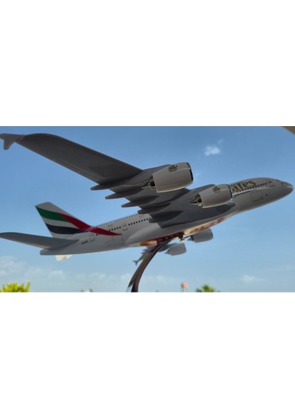 Metal Emirates Standlı Uçak Biblo