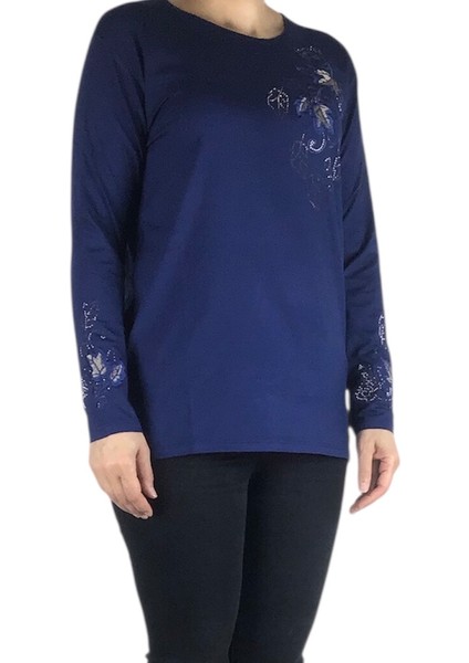Kadın Önü ve Kolları Işlemeli ve Taşlı Bluz