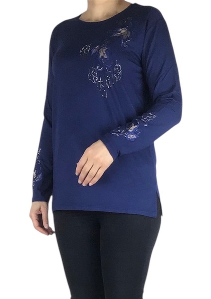 Kadın Önü ve Kolları Işlemeli ve Taşlı Bluz