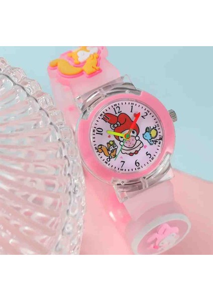 Kordondan Işıklı Sanrio Cinnamoroll Kuromi My Melodi Hello Kitty Tarçın Rulosu Kol Saati