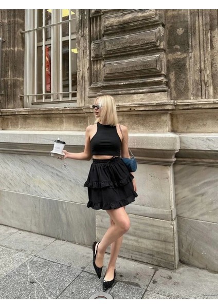 Bel Lastikli Kat Fırfır Detaylı Kısa Etek - Siyah