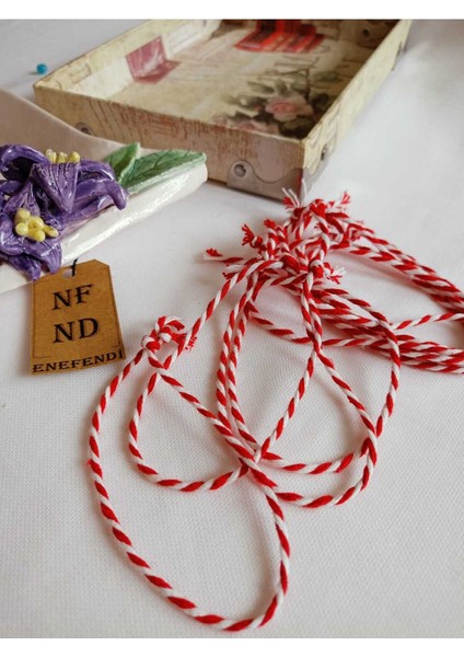 3 Metre Marteniçka Ipi , Paketleme , Hediye Bahar Yılbaşı Şans Uğur Arkadaşlık Sevgili Kırmızı Beyaz modelleri