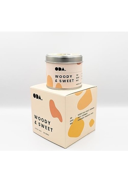 Woody & Sweet - Odunsu ve Tatlı Kokulu Tasarım Dekoratif Desenli Soya Mumu I 140 gr (Renkli)