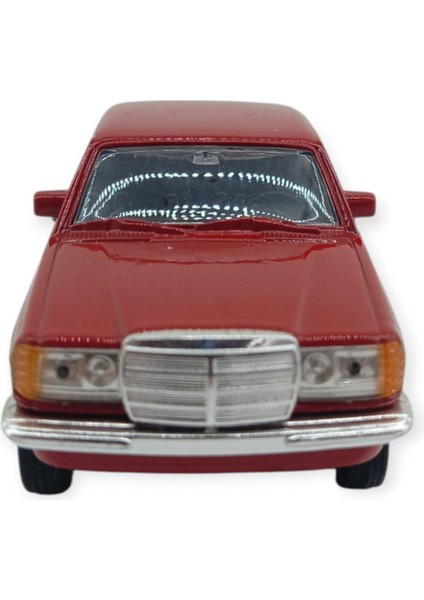 Fırsat Byr Çek Bırak Araba 1:32 Mercedes Benz W3 - 43686 - Kirmizi Yeni