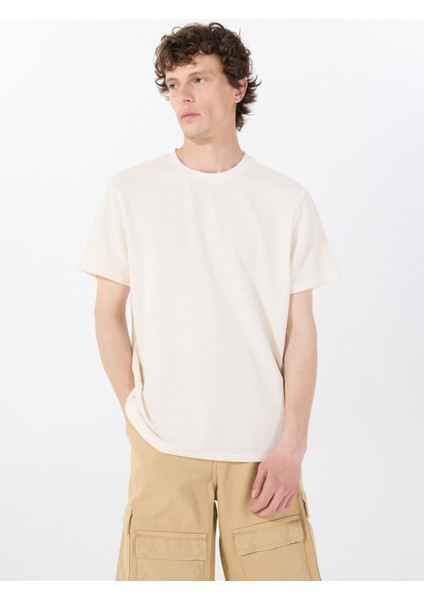 Bisiklet Yaka Desenli Beyaz Erkek T-Shirt M5GP26KCRF0G018 Ss Madden Soft Knı
