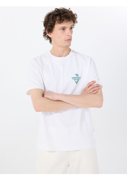 Bisiklet Yaka Desenli Beyaz Erkek T-Shirt M5GI55K8FQ4G011 Gj Ss Cn Reg Palm modelleri