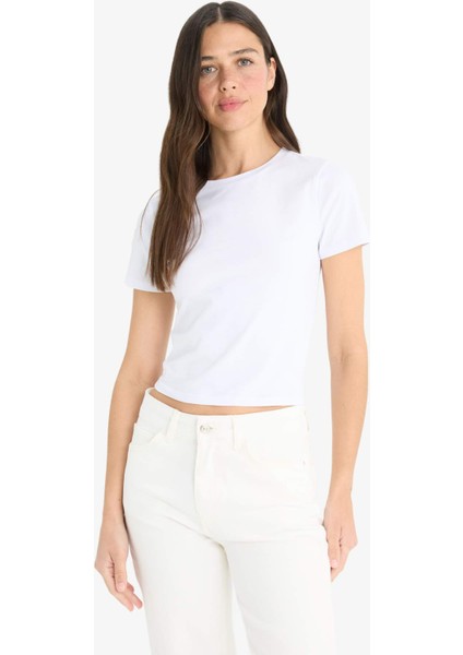 Slim Fit Dar Kesim Bisiklet Yaka Basic Düz Kısa Kollu Beyaz Tişört F3535AX25SM