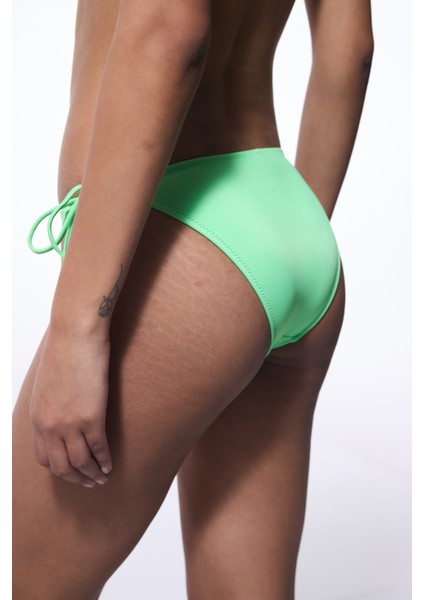 Yeşil Riviera Bağlamalı Bikini Altı fırsatları