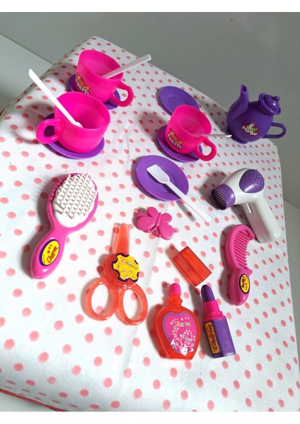 Evcilik ve Mutfak Setleri 22 Parça Güzellik Makyaj Set Misafircilik Oyuncakları Çay Seti Oyuncak Set