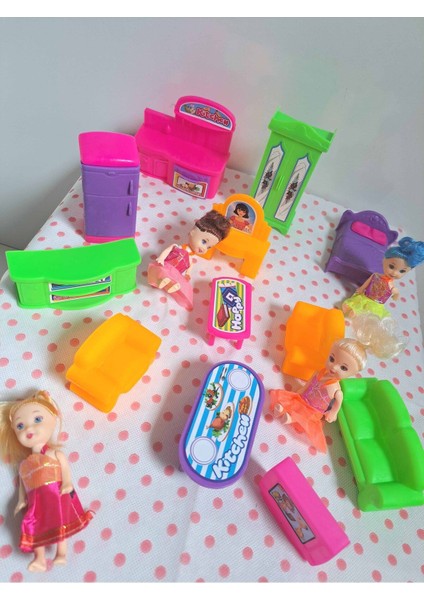 Oyuncak Evcilik ve Mutfak Setleri 16 Parça 4 Adet Mini Bebek Misafircilik Oyuncakları Ev Eşyaları