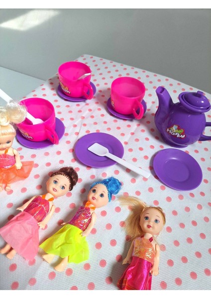 Evcilik ve Mutfak Setleri 18 Parça 4 Adet Mini Bebekli Misafircilik Oyuncakları Çay Seti Oyuncak Set
