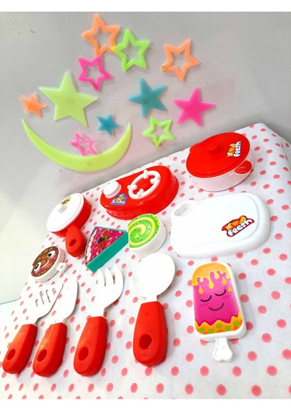Oyuncak Evcilik ve Mutfak Setleri 26 Parça Fosforlu Tavan Süsü ve Misafircilik Yemek Tatlı Set