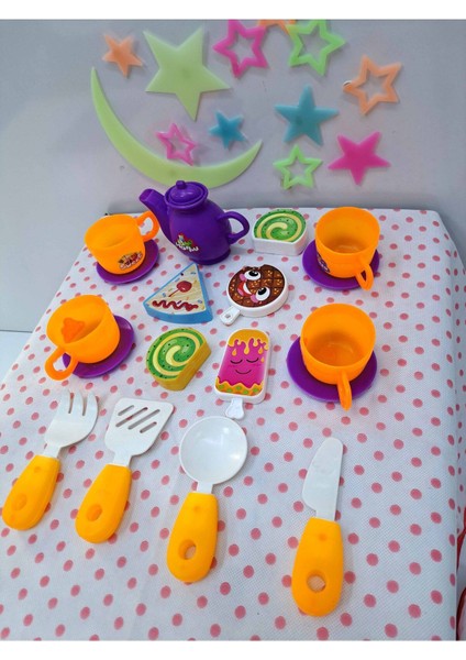 Oyuncak Evcilik ve Mutfak Setleri 31 Parça Fosforlu Tavan Süsü ve Misafircilik Çay Pasta Seti