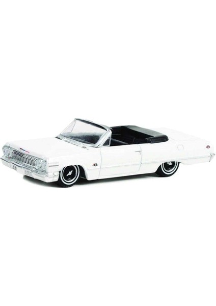 1/64 California Lowriders Series 2- 1963 Chevy Impala Ss Convertible fiyatları