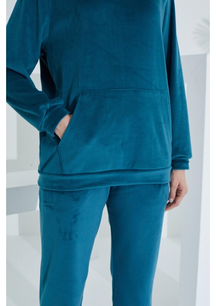 Soft Kanguru Cepli Kapşonlu Kadife Kadın Eşofman Takımı modelleri