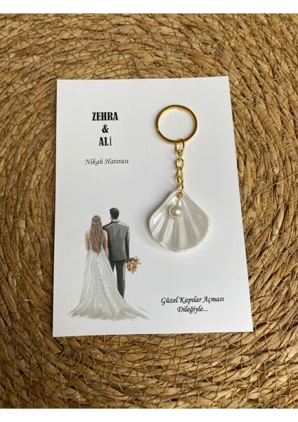 Midye Kabuklu Inci Desenli Kişiye Özel Anahtarlık Nikah Hatırası – 10 Adet | Kartlı & Zarif Hediyelik fiyatları