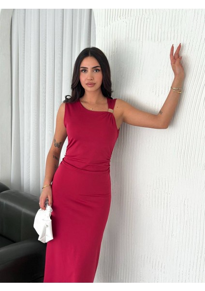 Omuz Aksesuar Detaylı Uzun Elbise fiyatları