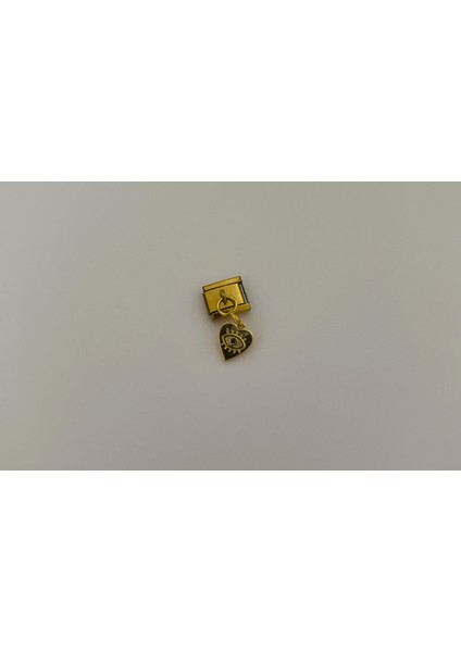 Badelis Çelik Gold Kalp Gözü Detaylı Charm