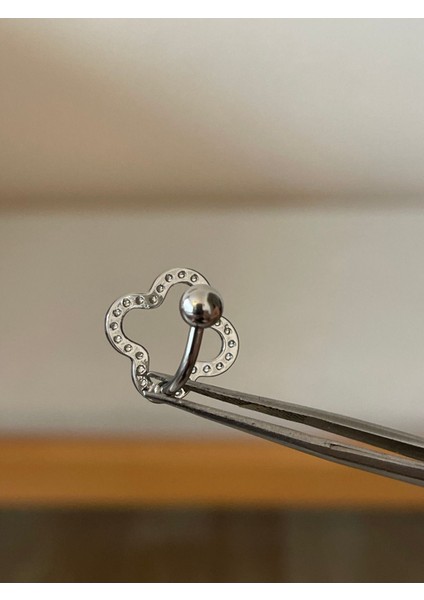 316 L Cerrahi Çelik Yonca Modeli Zirkon Taşlı Göbek Piercingi