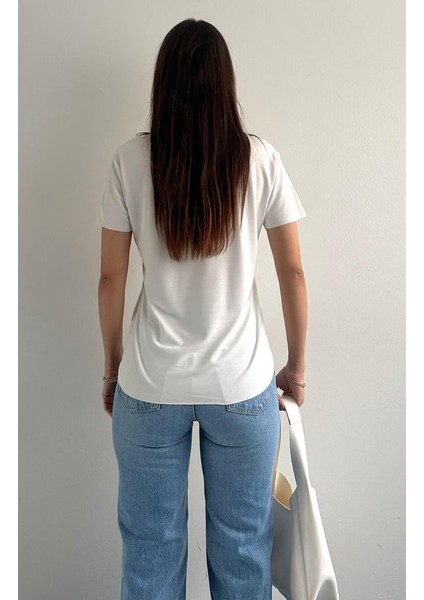 V Yaka Modal T-Shirt fırsatları