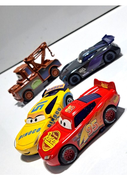 Oyuncak Araba Çek Bırak Motorlu 4 Adet 4 Model 4 Renk 4 Karakter Yarış Atabaları ve Çekici 9X4CM