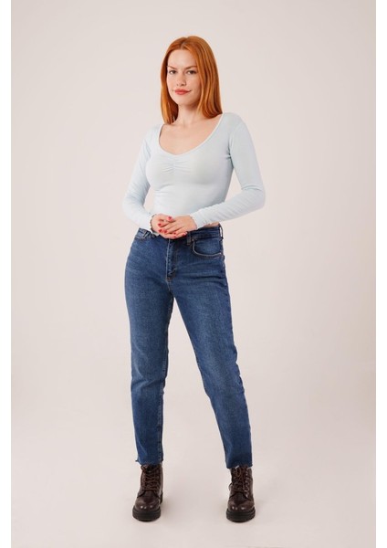 Geniş Yaka Bebe Mavisi Basic Body Bluz