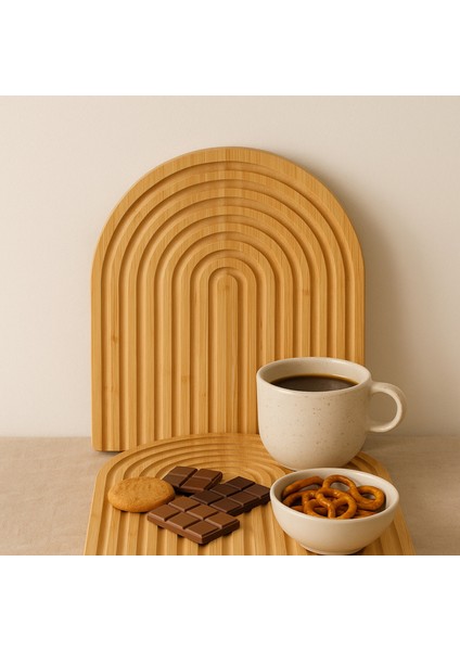 Oval Bambu Sunum ve Kesim Tahtası - 32.5 x 24.5 cm, Çok Amaçlı ve Şık Tasarım
