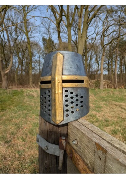 Haçlı Şövalye Miğferi – Crusader Helmet Modeli