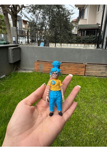 May – It Takes Two Koleksiyonluk 3D Figür