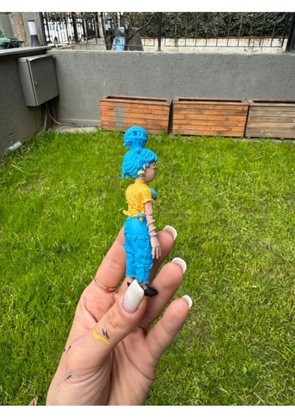May – It Takes Two Koleksiyonluk 3D Figür