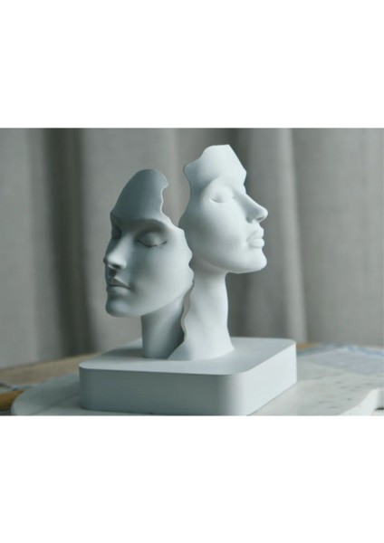 Duality Faces – Minimalist Çift Yüz Heykeli
